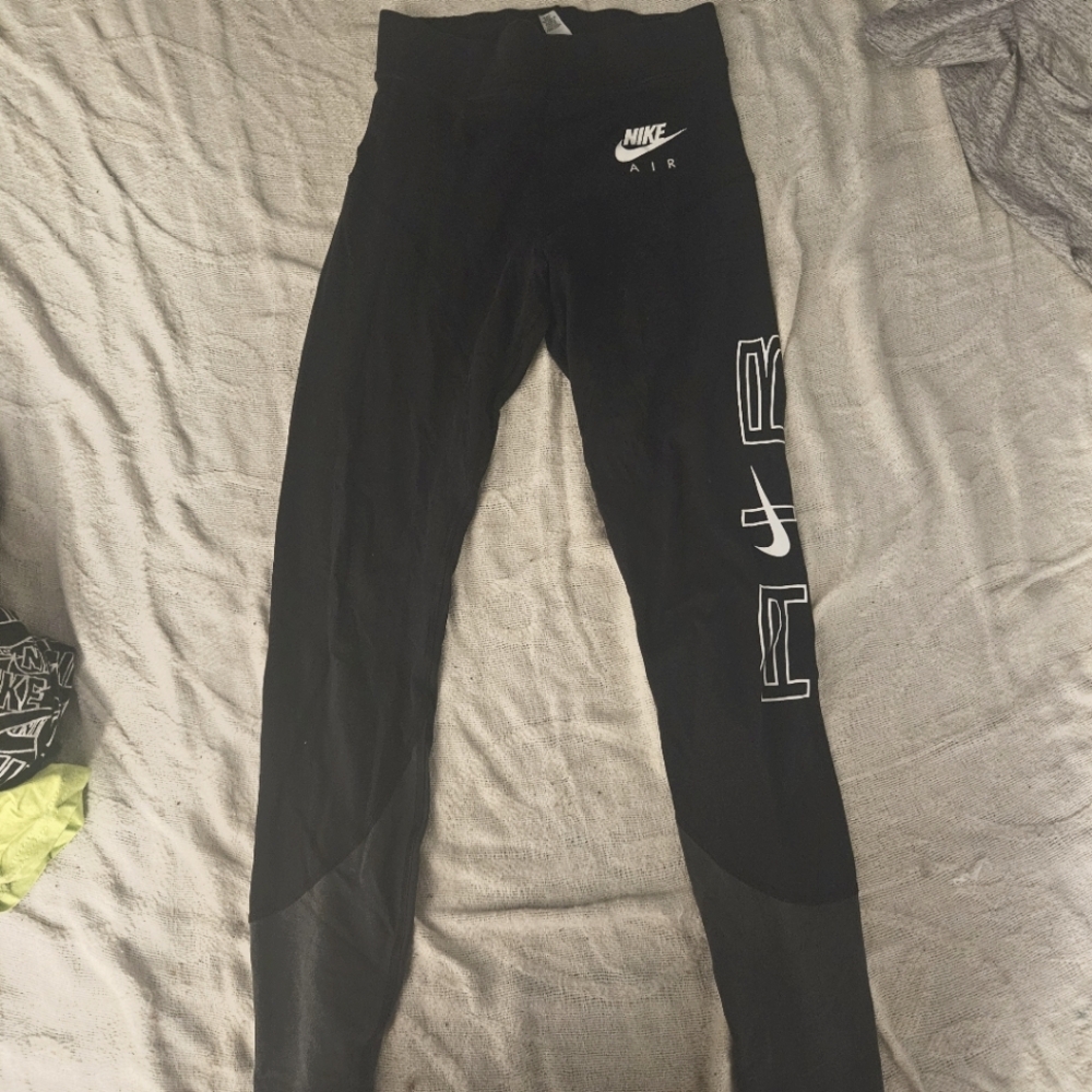 Women's air Jordan leggings size small